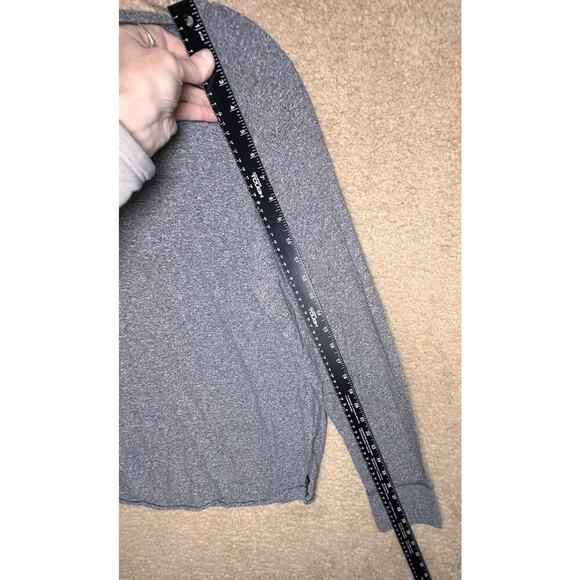 Todd Snyder Premium Cotton Heathered Gray LS Crewneck T-Shirt Casual Preppy Sz M - Picture 12 of 12